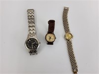3 vintage watches as is--Pooh