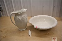 Meakin Pitcher and bowl Requires Repair