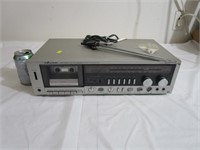 Ampli AM/FM stereo cassette receiver Realistic