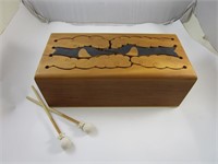 Un xylophone en bois précieux
