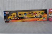 M & M 's Team Transporter