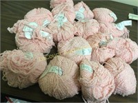 lots of pink skeins yarn Linie 252 Paloma soft