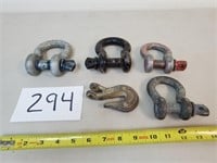 4 Assorted Anchor Shackles + Chain Hook