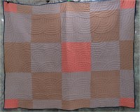 HANDCRAFTED QUARTER CIRCLE PATTERN QUILT