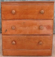 3 DRAWER WOOD CHEST OF DRAWERS
