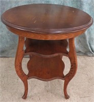 1930'S ROUND WOOD PARLOR TABLE