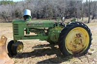 John Deere B