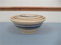 Lot 6 Stoneware: Bowls / Bols