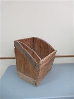 Rustic Wood Box / Boîte à bois rustique