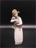Lladro Figurine "Girl with lamb" / Fille et mouton