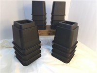 Lot of 16 Bed Risers