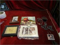 Picture frame and sun catcher lot.