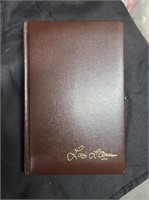 32 Book Set--leather Bound-louie L'amour