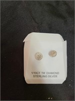 1/10 CARET TW DIAMOND-STERRLING SILVER EAR RINGS