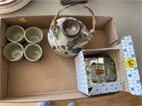 POTTERY/ TRINKET LOT