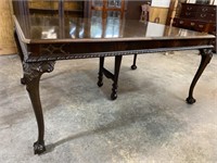 FLAME GRAINED MAHOGANY DINING ROOM TABLE