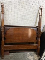 CHERRY QUEEN SIZED RICE CARVED POSTER BED