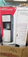 Fridgaire bottom load water cooler