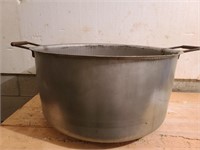Extra Large Cooking Pot