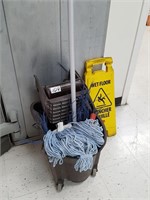 rubbermaid bucket/mop & floor sign