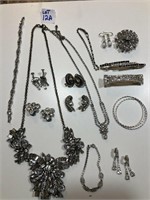 15 pieces rhinestone costume jewelry