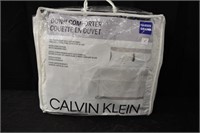 CALVIN KLEIN DOWN COMFORTER QUEEN SIZE