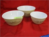 3 Pyrex bowls