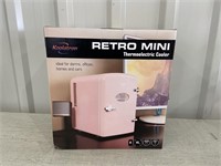 Retro Mini Thermoelectric Cooler