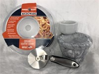 Microwave cover, pizza cutter & 2 mortars