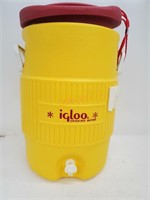 Igloo drinking water container 5 Gallon