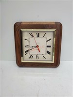 Vtg. Spartus Corp. Quartz Wall Clock