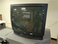 RCA  27" Box Tv