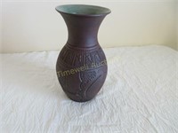 Kanyengeh Pottery Six Nations pot