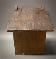 Primitive Pine Lidded Candle Box