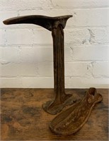 Antique Cast Iron Shoe Repair Set