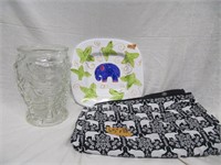 Elephant Jar, Duvet, Plate Lot
