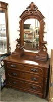3-Drawer Victorian Dresser with Mirror