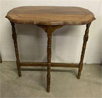 Antique Scalloped Oval Occasional Table