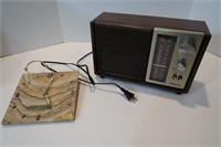 Vintage Panasonic AM/FM Radio-works, Clock w/Stand