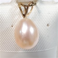 $120 14K  Pearl Pendant