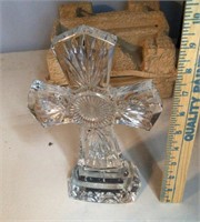 Royal limited crystal cross 24% lead 10" tall