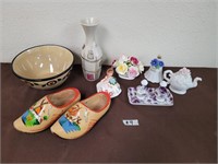 Collectors lot! wooden shoes, S and P, German vase