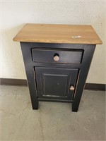 Small side table in good condition