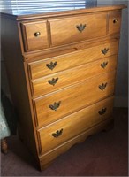 Honey Maple 4-drawer chest