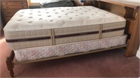 Full-size bed, honey maple with Tommy Bahama