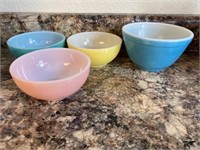 Pyrex Bowl 5.75 Inch, 3 Fire King Bowls 5 Inch