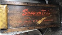 Snap-on creeper