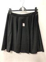 STAR VIXEN WOMEN'S SKIRT SIZE MEDIUM