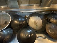 Lot of industrial cooking pans & kitchen utensils