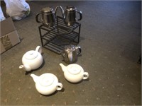 White & silver Tea pots